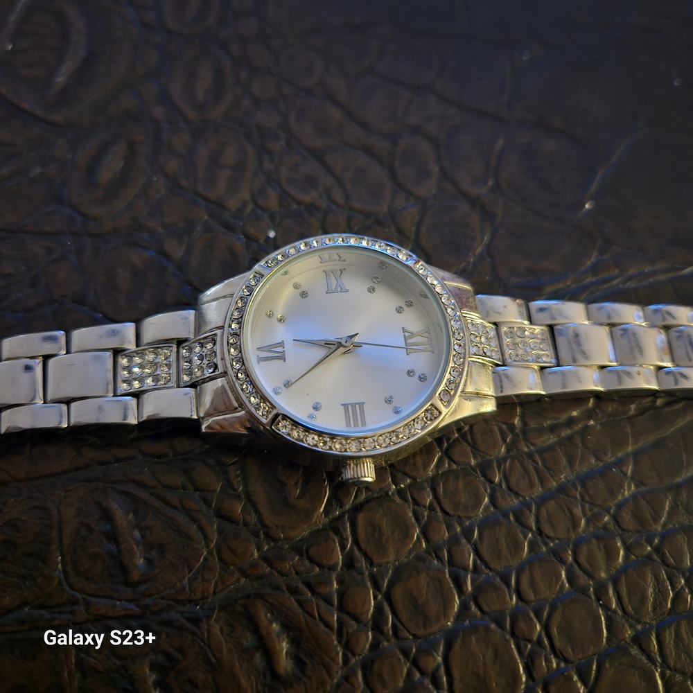 Elegant Silver Women's Watch